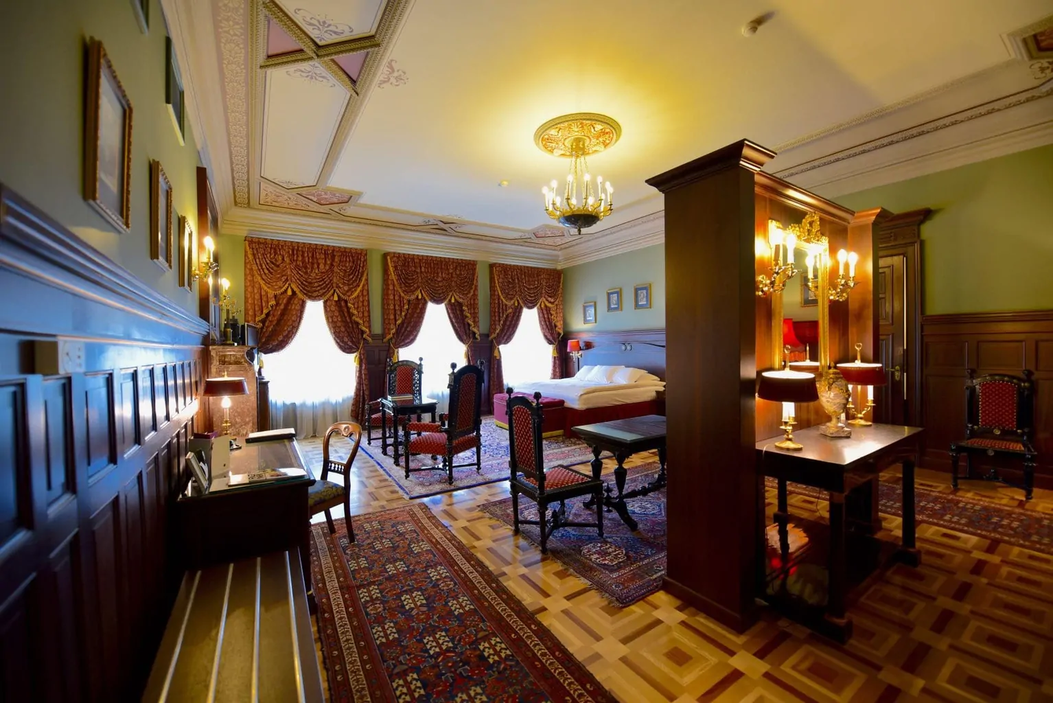 Gallery Park Hotel, Riga Latvia Royal Suite