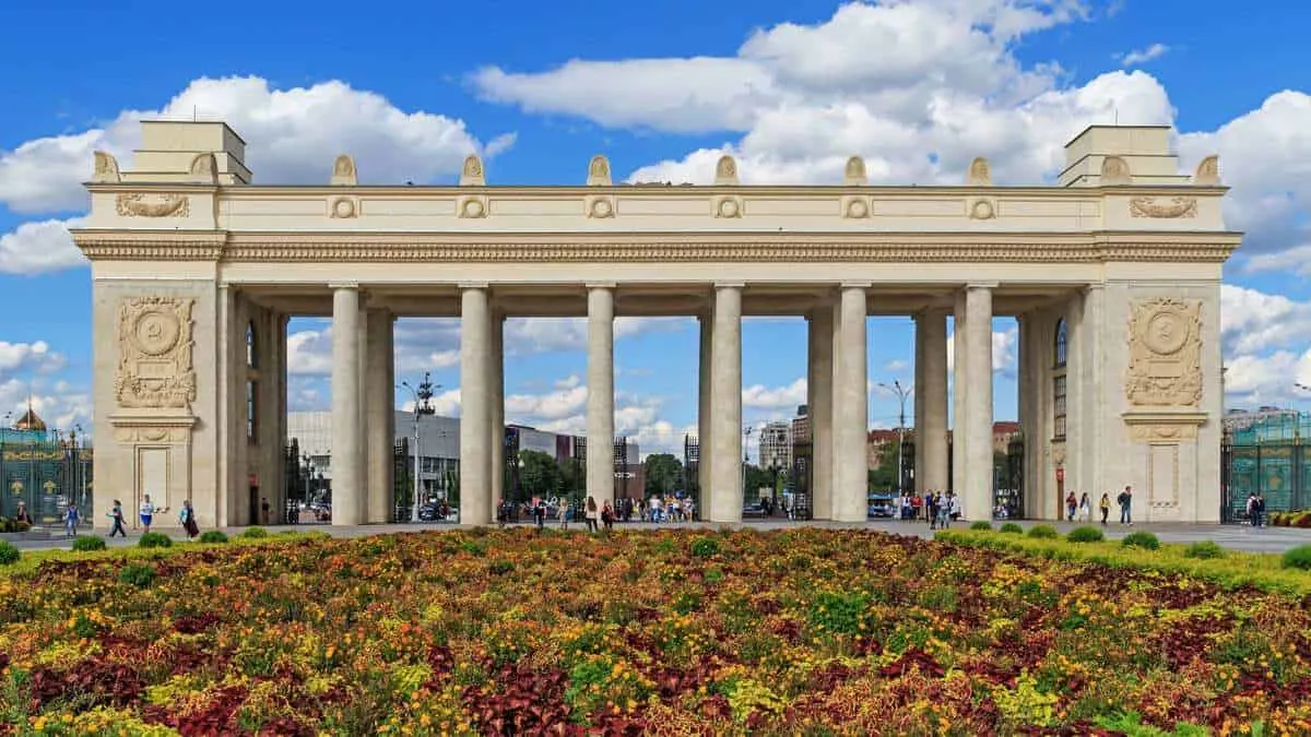 Is it safe to walk in Moscow at night time? Are there a lot of criminals. Hang out in Gorky Park famous for its years as a meeting place of spies with its gardens and ornate columns.