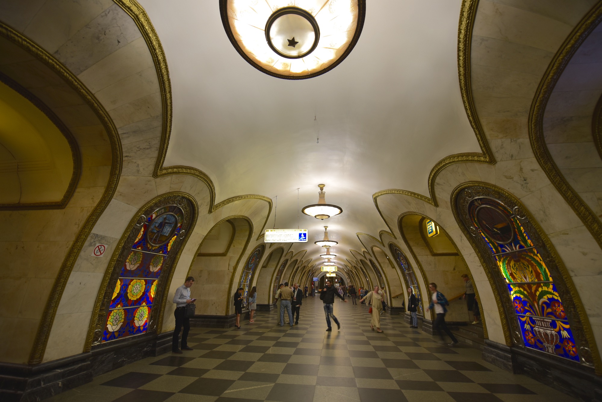 The Beautiful Moscow Metro in Pictures | Vagrants of the World Travel