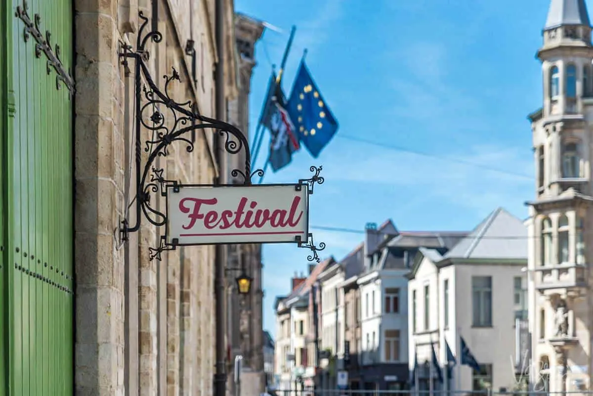 Ghent Festival sign - supporting Ghent as one of the best places to visit for European Festivals. Free things to do in Ghent visit the Ghent Festivals. This is why visiting Ghent is one of the best things to do in Belgium