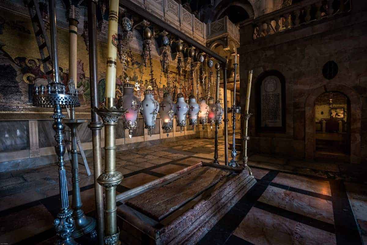 Photos of Jerusalem - The Church of the Holy Sepulchre. Stone of Unction