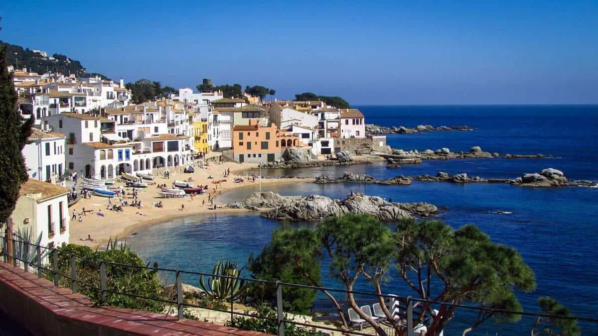 Latest Travel Scams to Be aware of in Costa Brava Spain