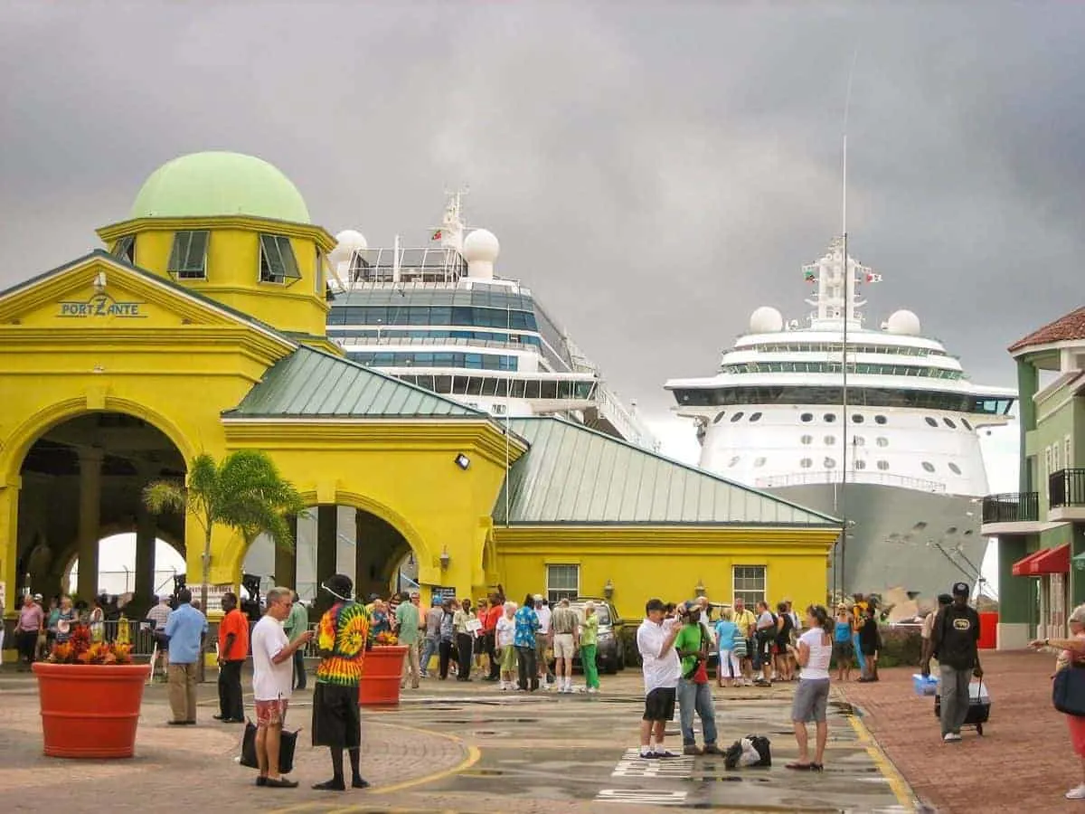 Carribbean cruise port - Staying safe in port on shore excursions is especially important on a cruise. Be mindful of pickpockets