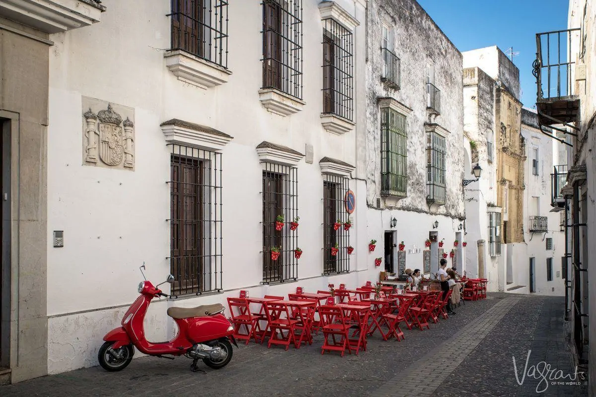Visit the beautiful white village of Arcos de la Frontera, an easy day trip from Seville