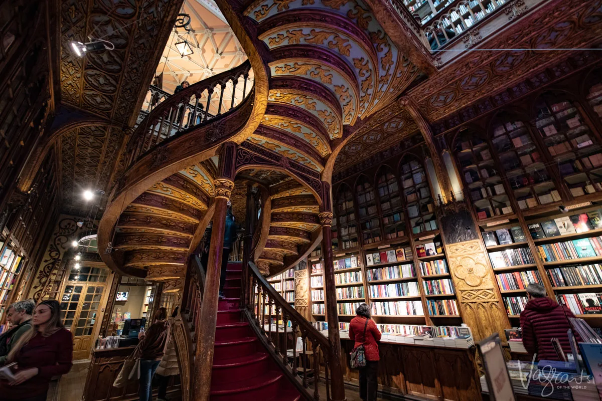 Harry Potters magical staircase at the Livraria Lello Porto.