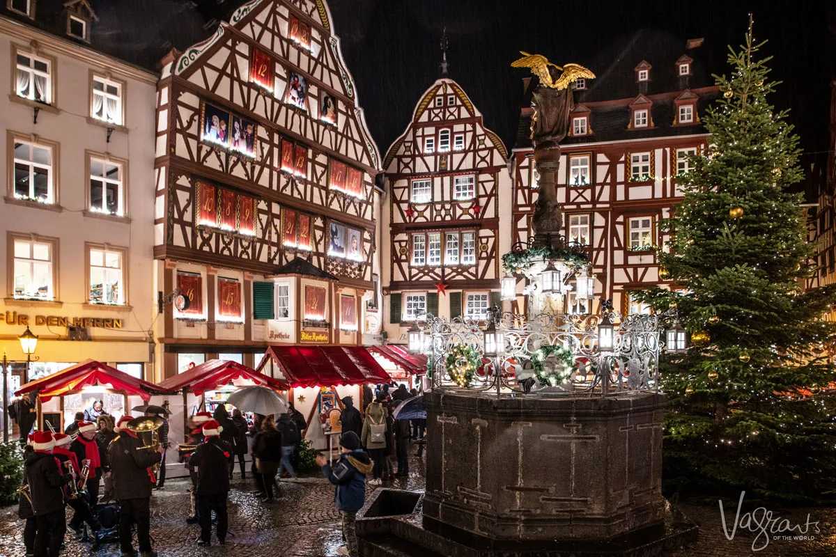 Bernkastel town square and Christmas markets