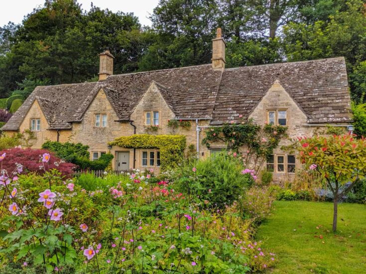 Guide to the Best Cotswolds Walks | Vagrants Of The World Travel