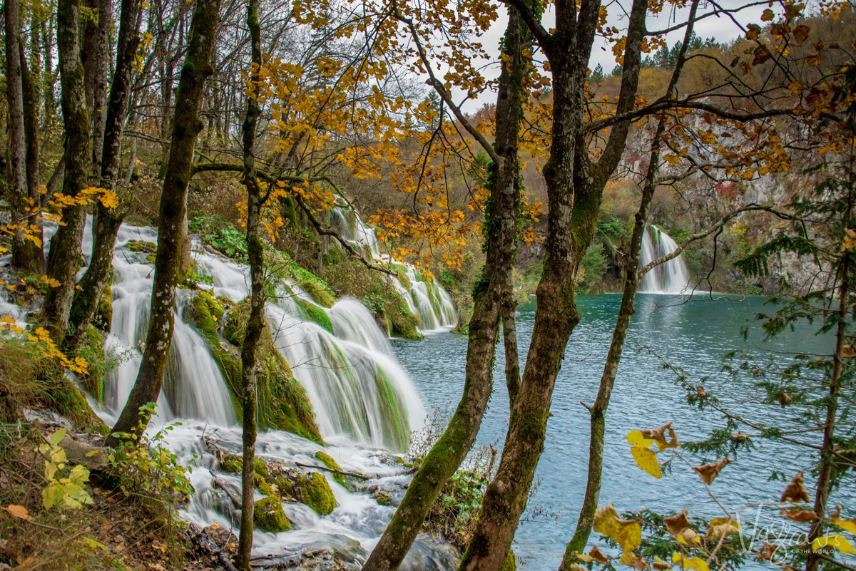 Streams spilling into Plitvice Lake in fall.