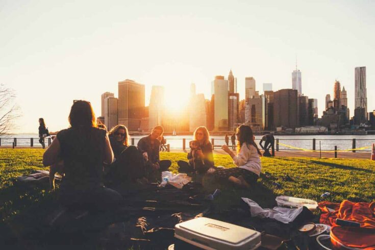 5 Best Picnic Spots in NYC | Vagrants Of The World Travel