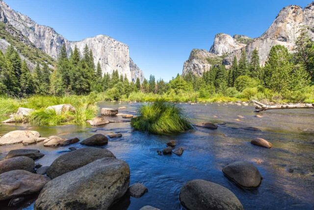 Yosemite Day Hikes & Activities to Beat The Crowds