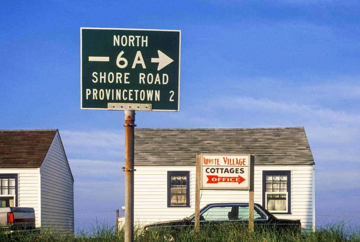 6A North Shore Road sign at front of holiday cottages in Cape Cod.