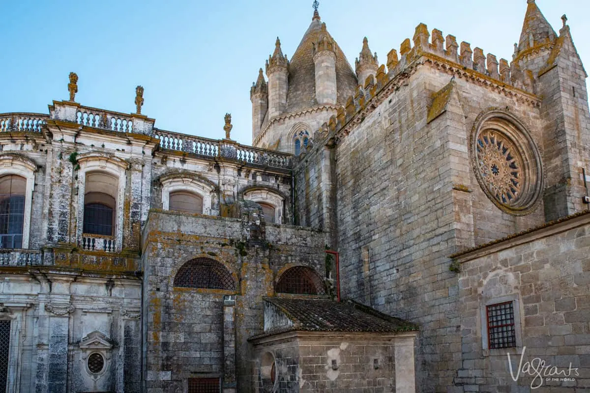 The exterior of the Evora Cathedral