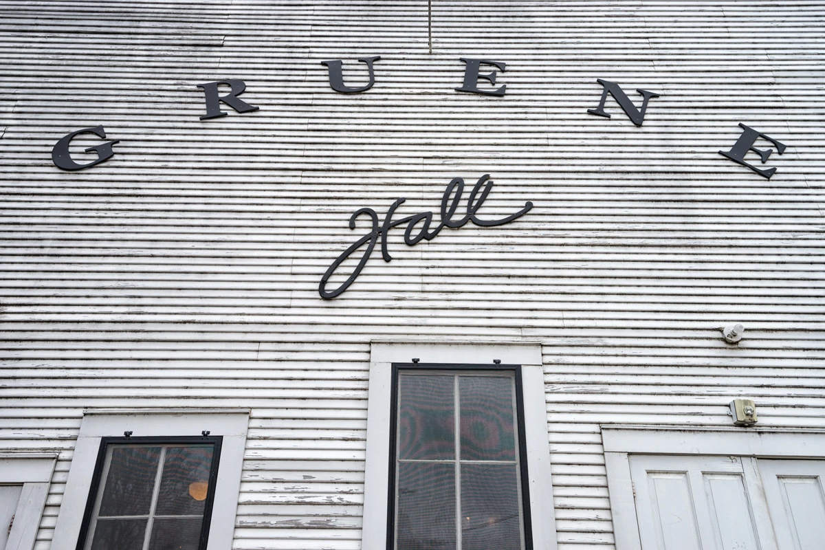 White wooden building with Gruene Hall written on the facade.