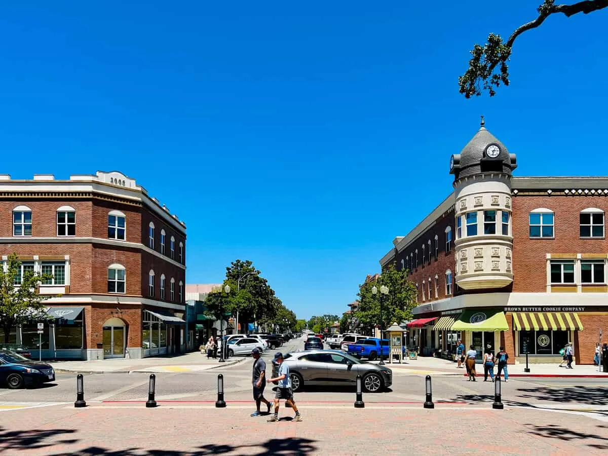 People crossing the street on a sunny winters day in downtown Paso Robles, California. 