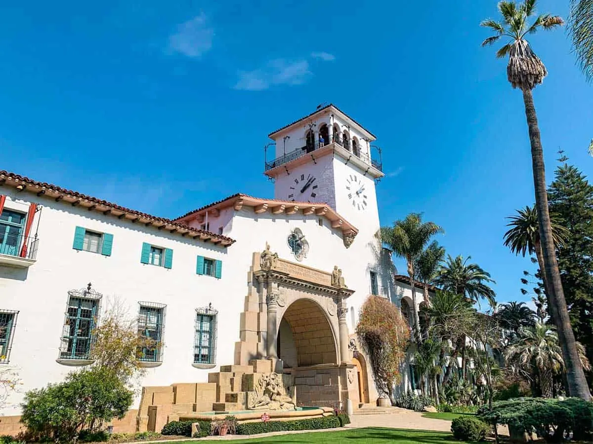 Historical white building in Santa Barbara on a sunny day. 