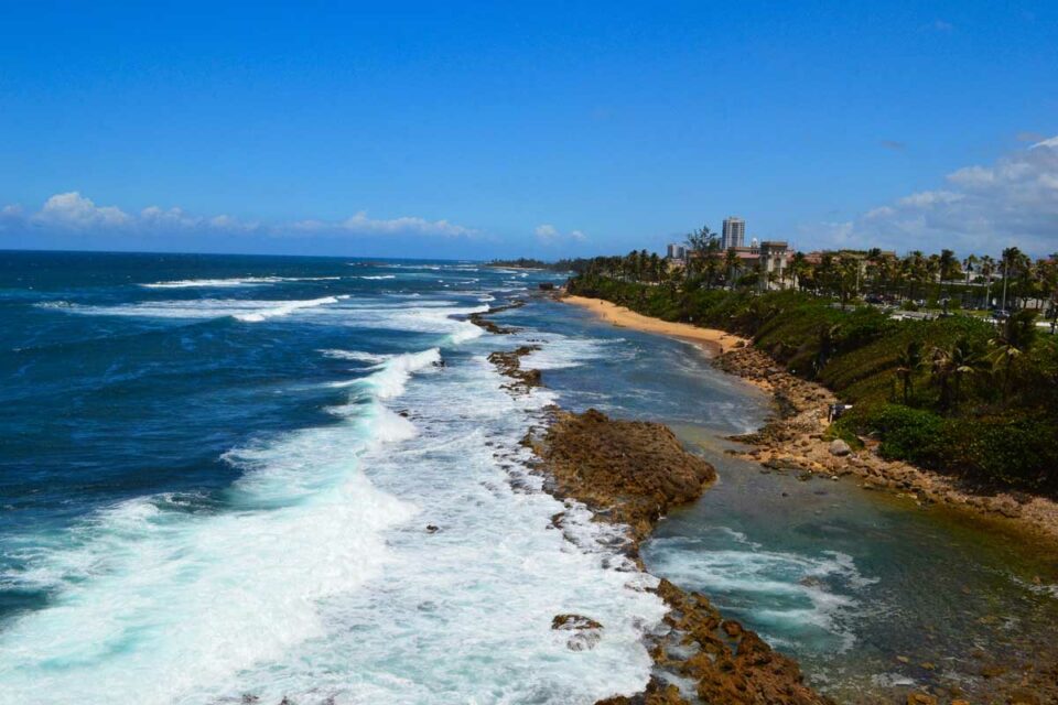 Warm Winter Vacations in the USA to Escape the Cold | Vagrants Of The