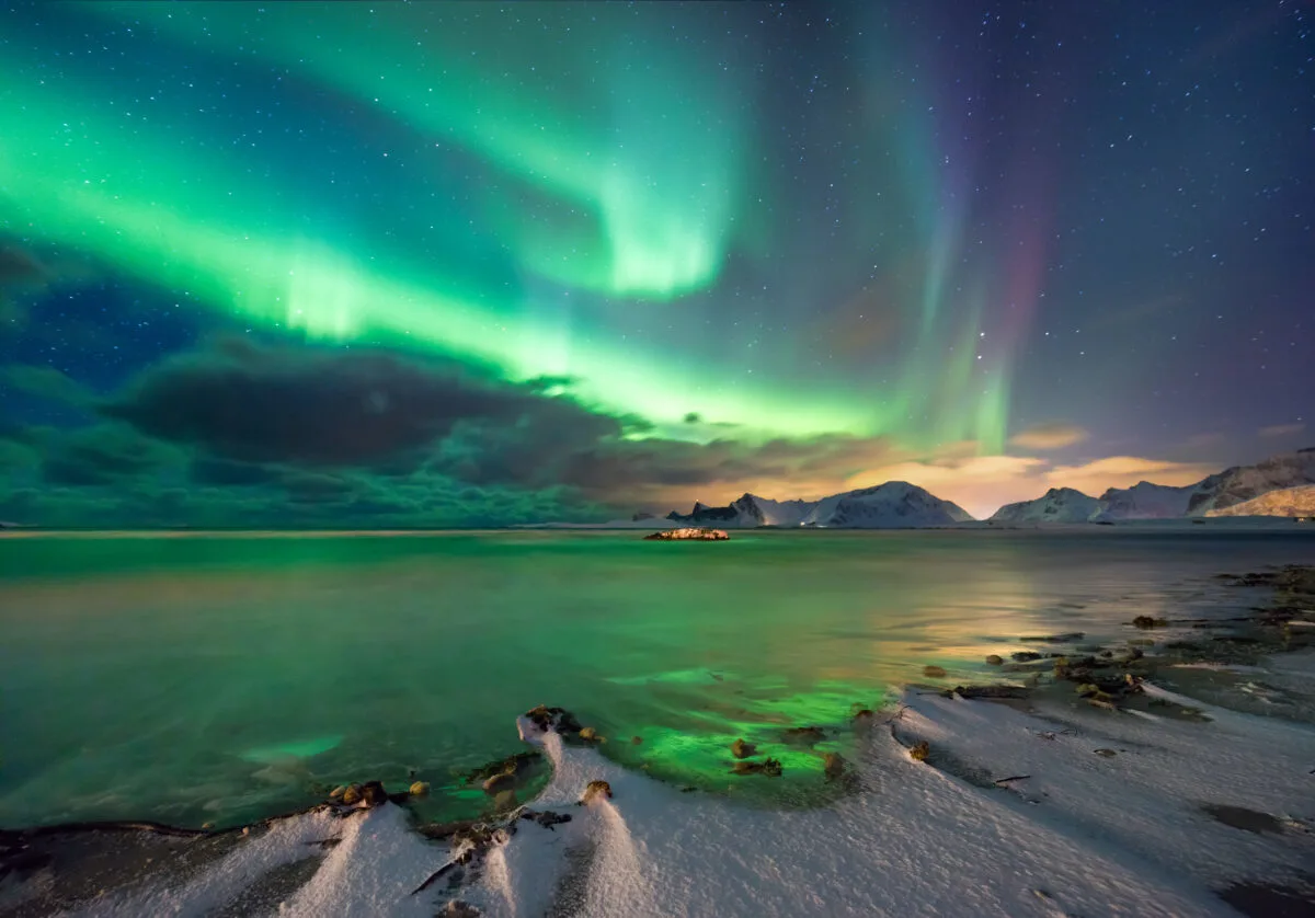 Northern Lights - Norwegian fjord
Reflection of green lights off the water and snow
Winter in Europe
