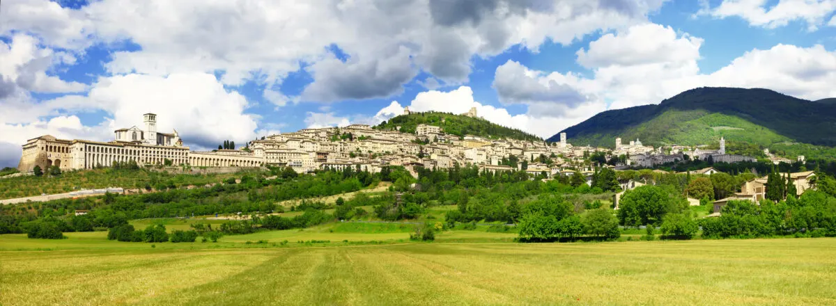sprawling landscape of Assisi Italy