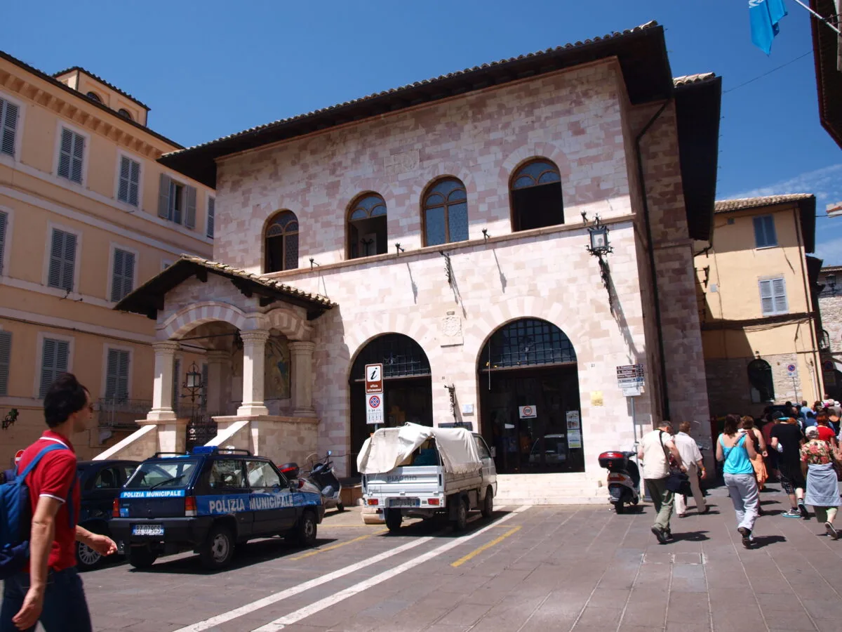 Piazza del Comune in Assisi Italy
