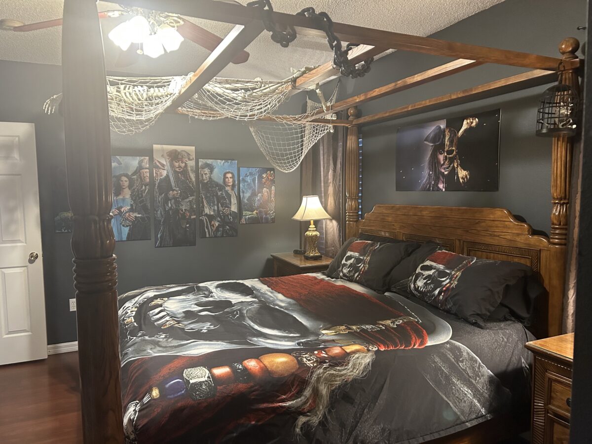 Pirates of the Caribbean bedroom