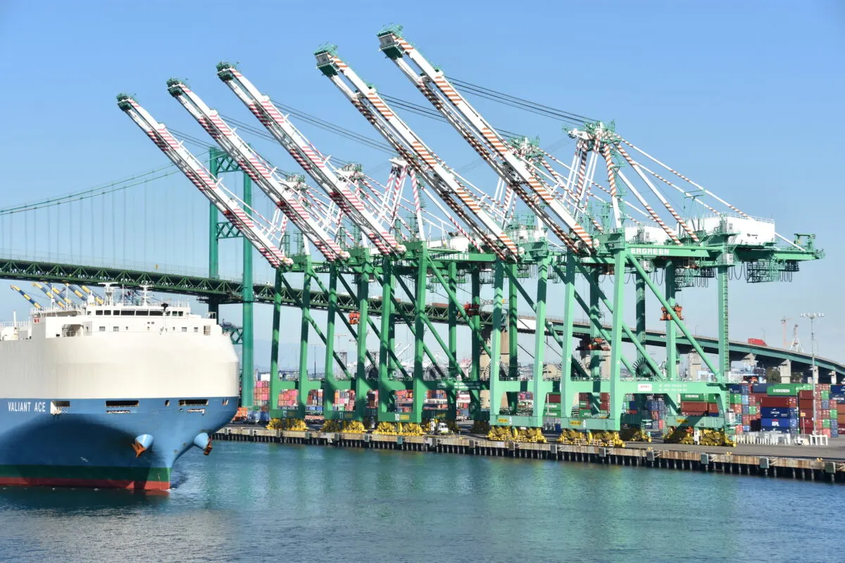 Port of San Pedro at the San Pedro Waterfront with boat on the water