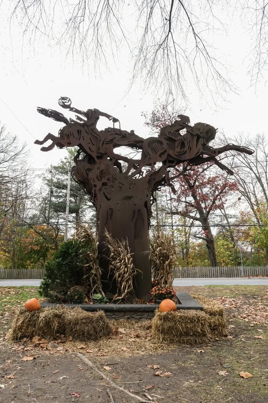 headless horseman statue sleepy hollow NY